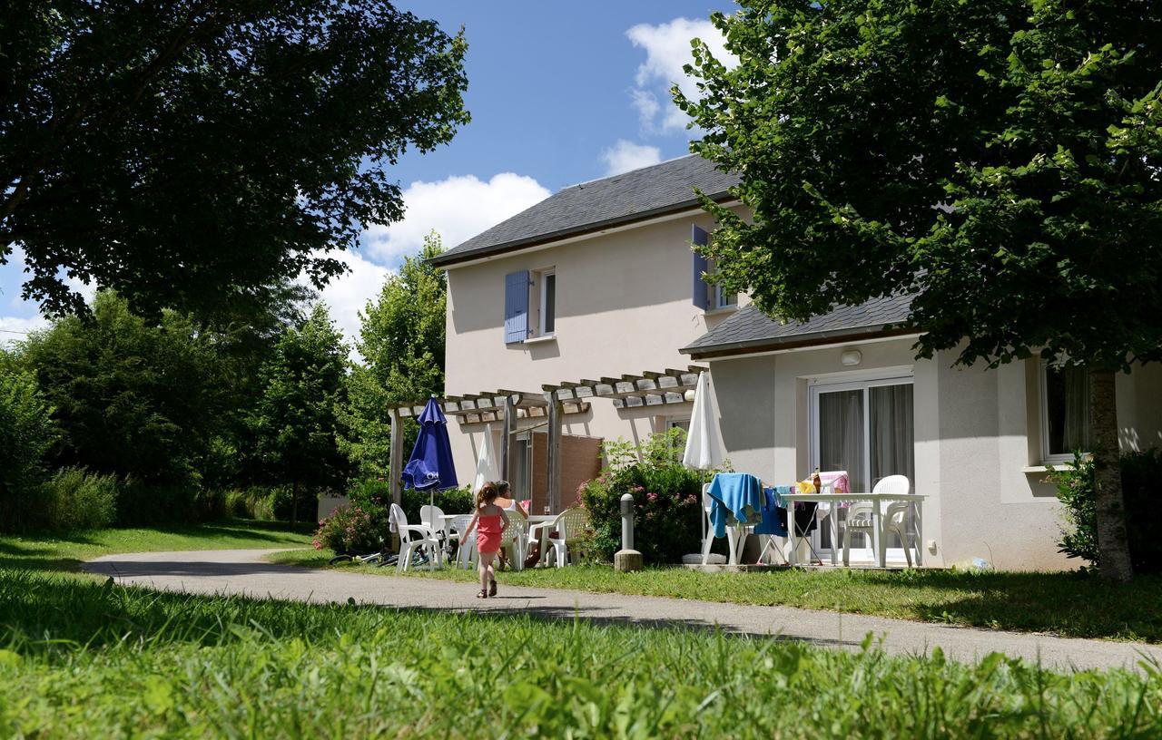 Résidence Odalys Le Hameau du Lac Rignac  Exterior foto