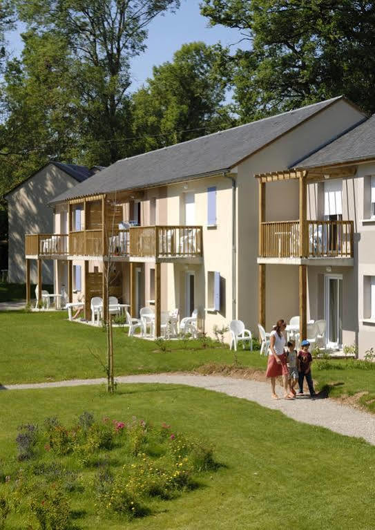 Résidence Odalys Le Hameau du Lac Rignac  Exterior foto