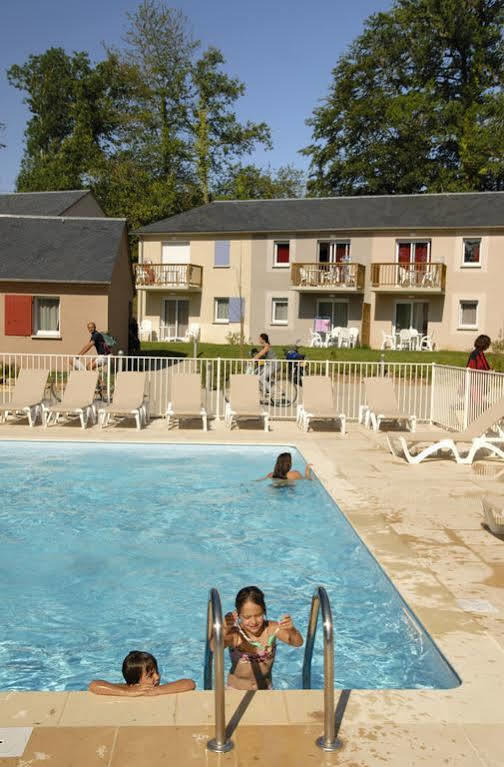 Résidence Odalys Le Hameau du Lac Rignac  Exterior foto