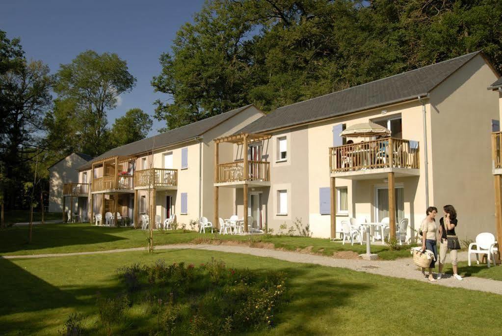 Résidence Odalys Le Hameau du Lac Rignac  Exterior foto