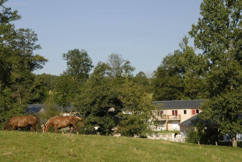 Résidence Odalys Le Hameau du Lac Rignac  Exterior foto
